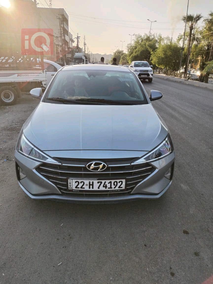 هیوندای ئەلەنترا